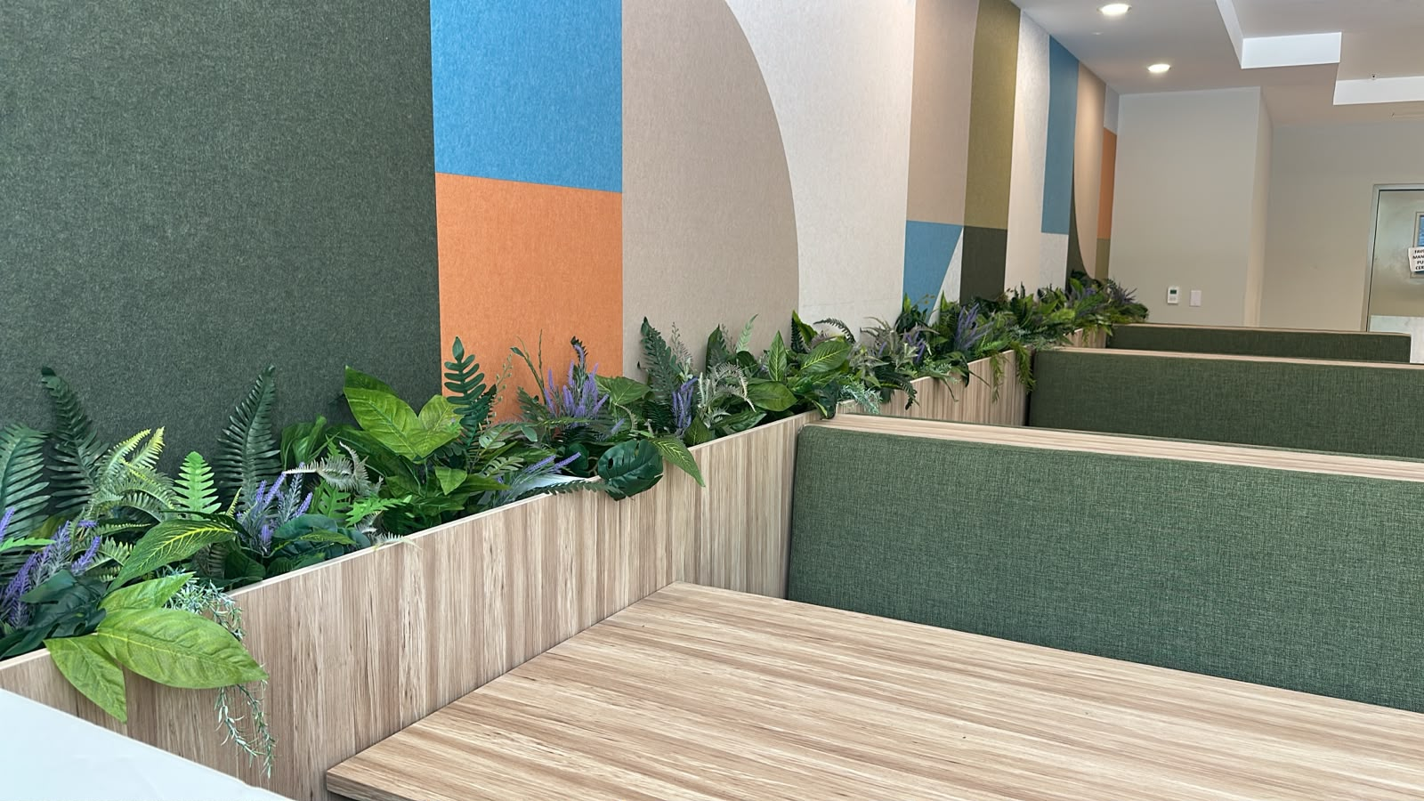 Decoración de interior en cafetería-restaurant Hoteles